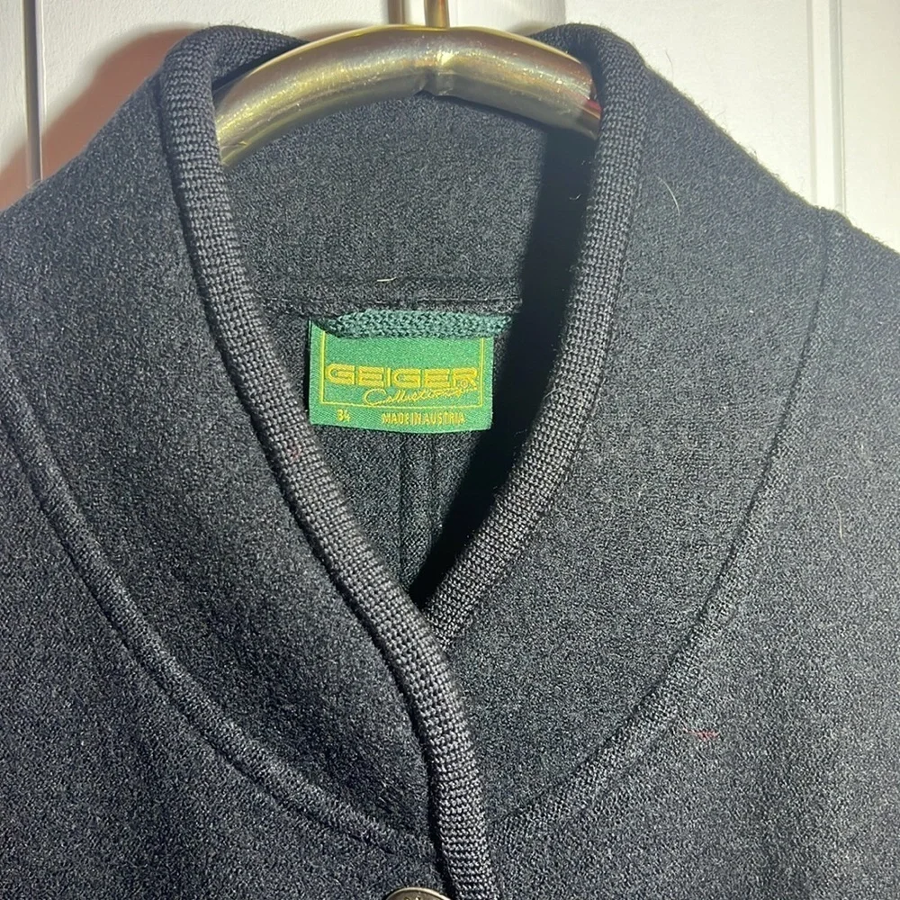 GEIGER Women's Black Long Wool size 34 Coat Made in Austria - Picture 3 of 9